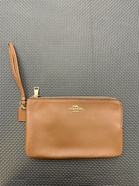 Coach Pebbled Leather Wristlet in Saddle/Tan with Gold Hardware